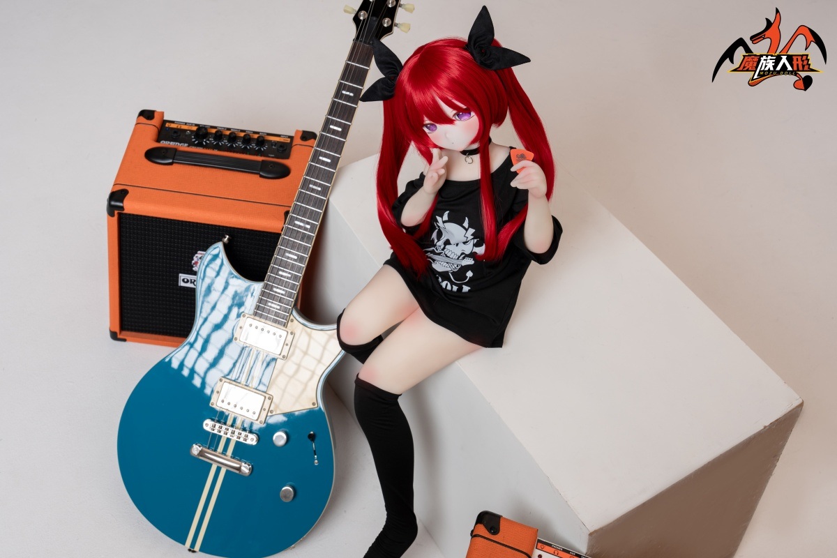 MOZU DOLL【 A級】アニメドール 1/2ドール（二分） 绯绯（faye) ギターや音楽をテーマにしたアニメドール 二次元キャラクター風のフィギュア 宣伝画像と同じ制服も付属 商品詳細 画像2