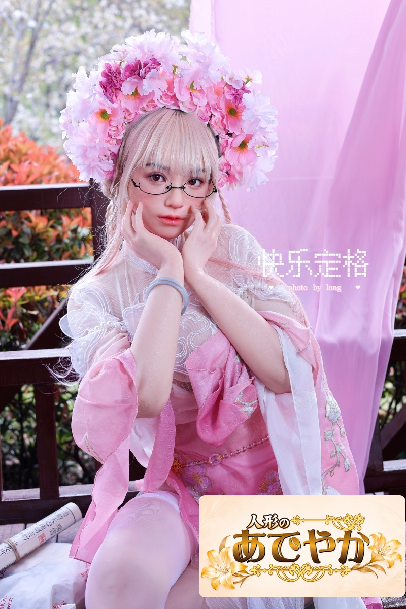 TYPEグラビア 超擬真の肌テクスチャ【アートワークカスタム版】TOPSINO T167cm Eカップ+ T27米藤(miteng)花神の外出撮影 古典制服リアル製ラブドール